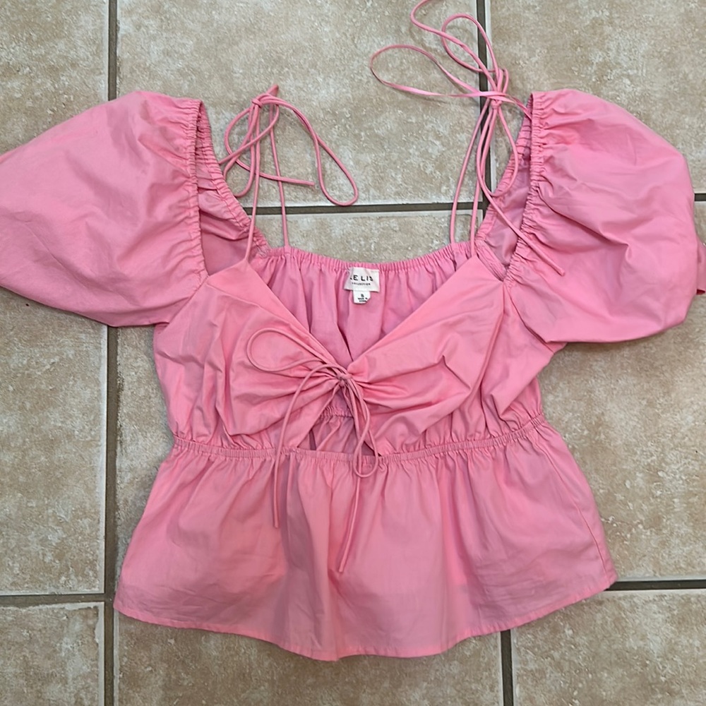 Le Lis Pink cropped strapped top